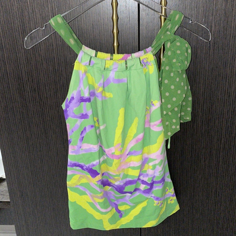 Fuzzi Top 💚💛💖💜 - Picture 3 of 8